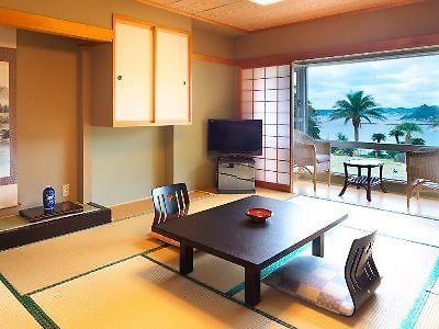 Kamogawa Hills Resort Hotel Exterior photo
